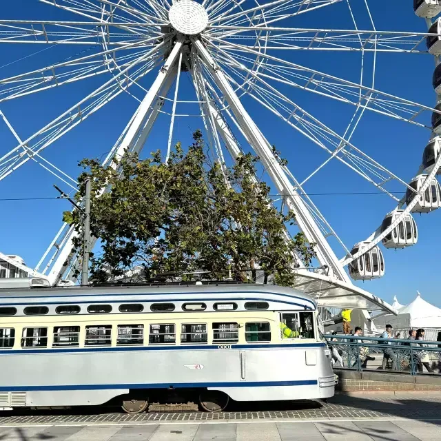 La noria SkyStar en Fisherman's Wharf